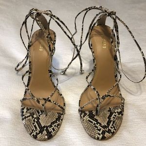 Strappy heel sandal